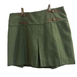 TIMEOUT Skirt Short Pleated Buckle Accents Green Size 42 Large Mean Girls Preppy